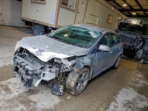Ford Focus SE 2.0L 4 2014
