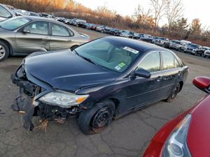 Toyota Camry BASE 2.5L 4 2011