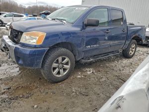 Nissan Titan S 5.6L 8 2012