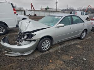Toyota Camry LE 2.4L 4 2005