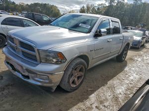 Dodge RAM 5.7L 8 2011