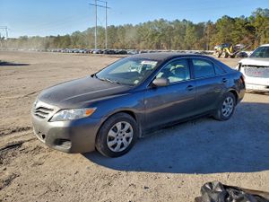 Toyota Camry BASE 2.5L 4 2010