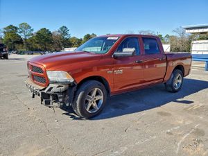 RAM 1500 ST 5.7L 8 2013