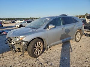 Toyota Venza LE 2.7L 4 2015