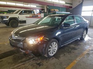 Toyota Camry HYBRID 2.5L 4 2013