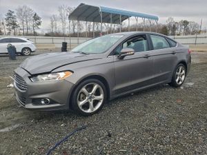 Ford Fusion SE 2.0L 4 2013