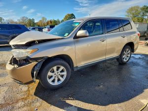 Toyota Highlander BASE 2.7L 4 2011