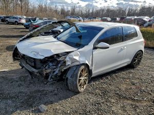 Volkswagen Golf 2.0L 4 2011