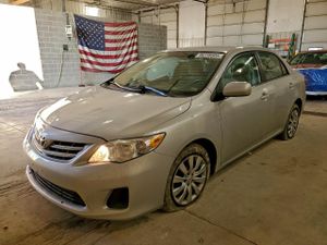 Toyota Corolla BASE 1.8L 4 2013