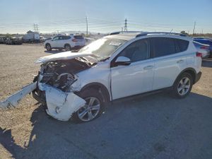 Toyota Rav4 XLE 2.5L 4 2014
