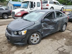 Chevrolet Aveo (Sonic) LS 1.8L 4 2012