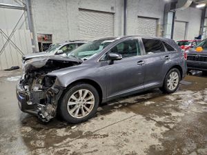 Toyota Venza LE 2.7L 4 2014