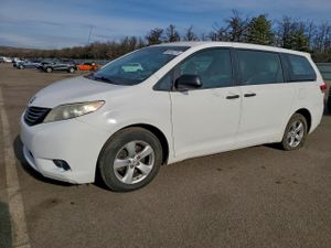 Toyota Sienna BASE 2.7L 4 2012