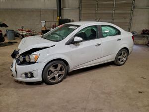 Chevrolet Aveo (Sonic) LTZ 1.4L 4 2014