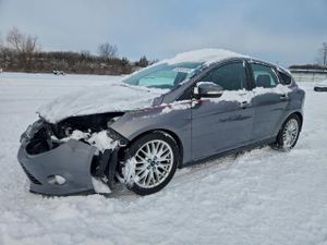 Ford Focus TITANIUM 2.0L 4 2014