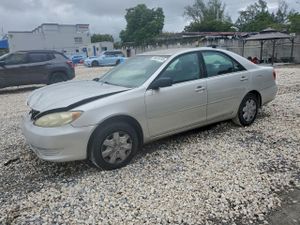 Toyota Camry LE 2.4L 4 2005
