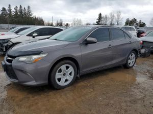 Toyota Camry LE 2.5L 4 2015