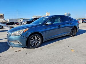 Hyundai Sonata SE 2.4L 4 2015