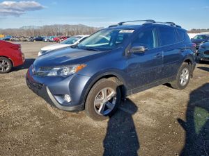 Toyota Rav4 XLE 2.5L 4 2014