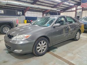 Toyota Camry LE 2.4L 4 2004