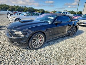 Ford Mustang 3.7L 6 2014