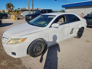 Toyota Camry BASE 2.5L 4 2010