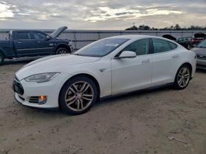 Tesla Model S 2013