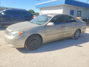 Toyota Camry LE 2.4L 4 2002