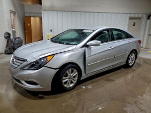 Hyundai Sonata GLS 2.4L 4 2013