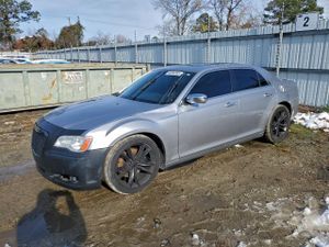Chrysler 300C 5.7L 8 2014