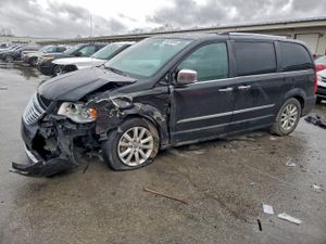 Chrysler Town & Country LIMITED PLATINUM 3.6L 6 2015