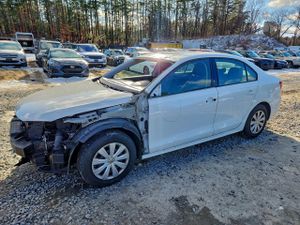 Volkswagen Jetta BASE 2.0L 4 2014