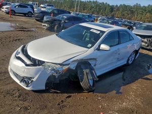 Toyota Camry L 2.5L 4 2014