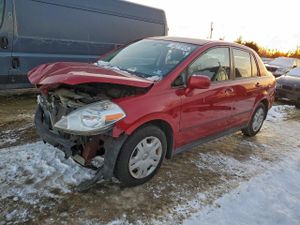 Nissan Versa S 1.8L 4 2011