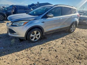 Ford Escape SE 1.6L 4 2015