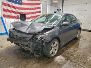Toyota Corolla BASE 1.8L 4 2013