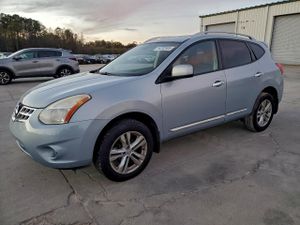 Nissan Rogue S 2.5L 4 2012