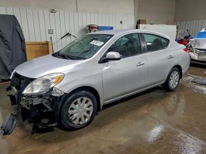 Nissan Versa S 1.6L 4 2012