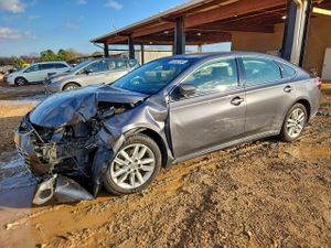 Toyota Avalon BASE 3.5L 6 2013