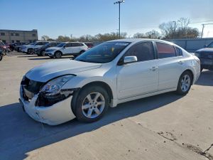 Nissan Altima BASE 2.5L 4 2010