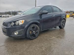 Chevrolet Aveo (Sonic) LTZ 1.8L 4 2013