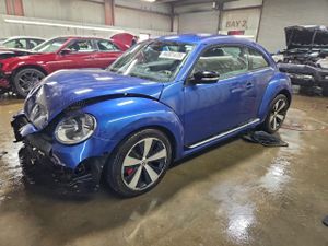 Volkswagen Beetle TURBO 2.0L 4 2012