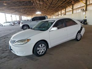 Toyota Camry LE 2.4L 4 2005