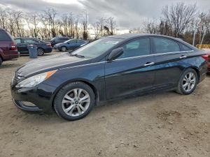 Hyundai Sonata SE 2.4L 4 2013