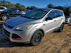 Ford Escape S 2.5L 4 2015