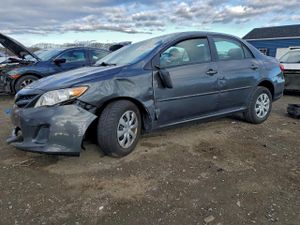 Toyota Corolla BASE 1.8L 4 2011
