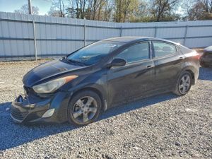 Hyundai Elantra GLS 1.8L 4 2013