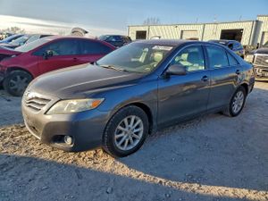 Toyota Camry SE 3.5L 6 2011
