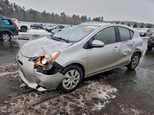 Toyota Prius 1.5L 4 2013