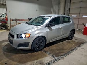 Chevrolet Aveo (Sonic) LT 1.8L 4 2012